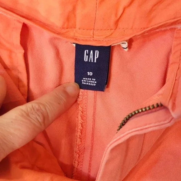 GAP Salmon Cargo Shorts size 10 - Picture 7 of 8